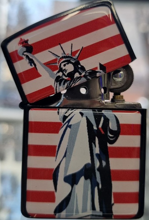 خرید فندک بنزینی طرح Zippo